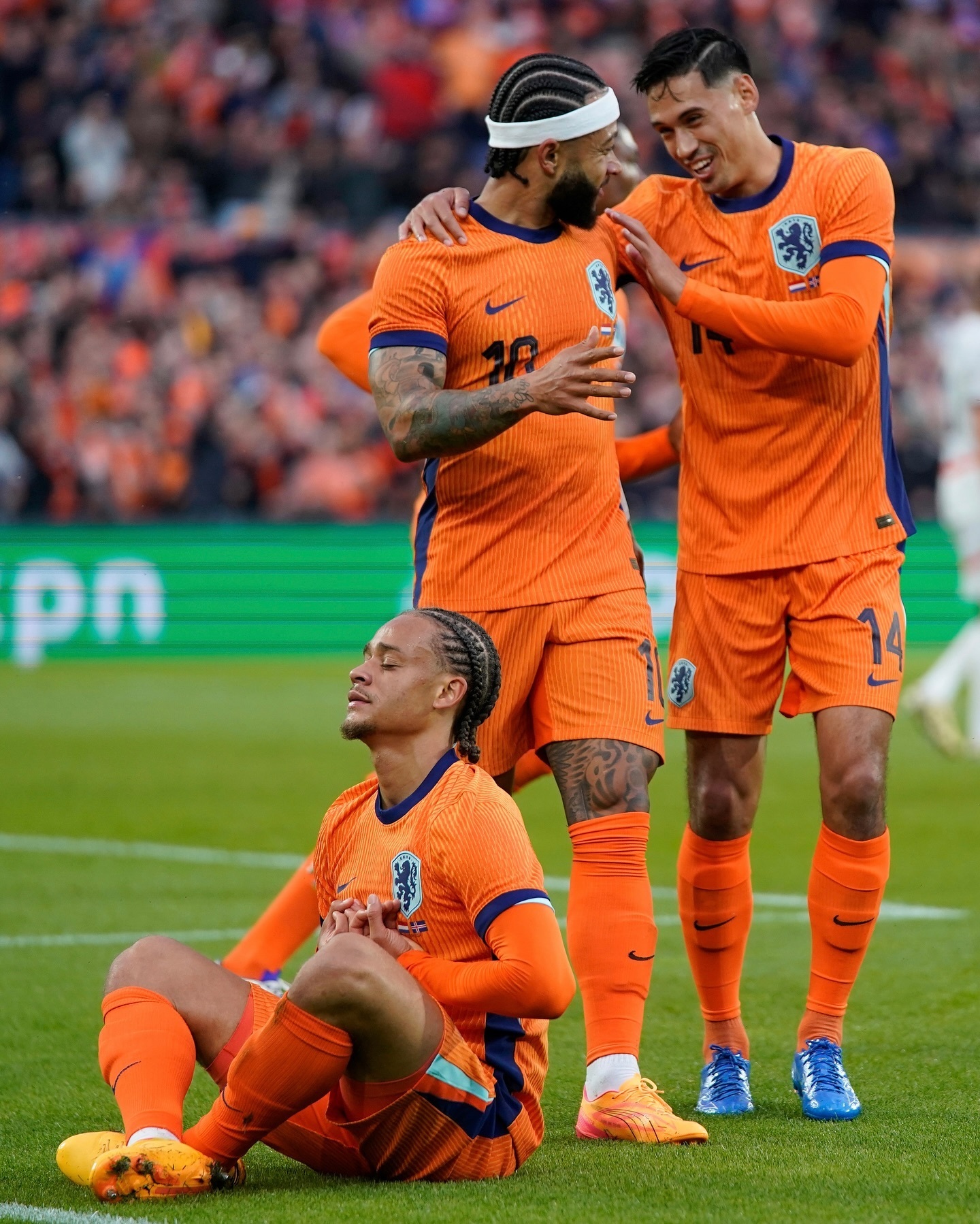 荷兰足球队队员名单 荷兰足球队队员名单